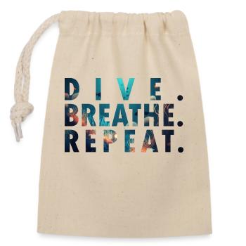 Dive shirt - Diver, Scuba, Saying - Closable cotton gift bag (14x20cm) - nature - Front