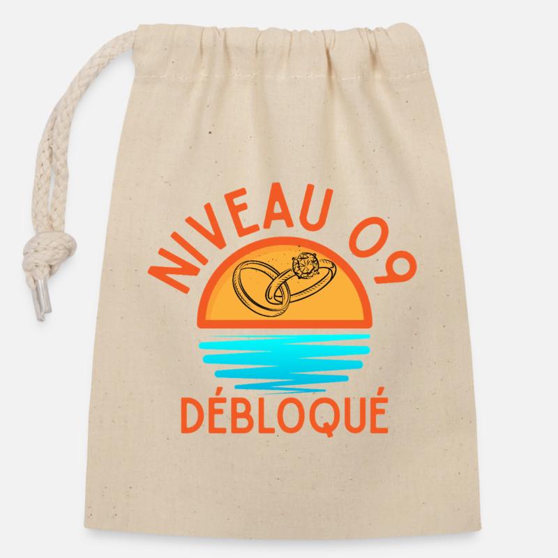 Level 09 Unlocked, modern artwork and joyeus - Closable cotton gift bag (14x20cm) - nature