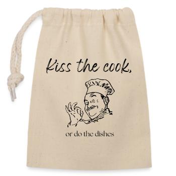 Kiss the Cook - Closable cotton gift bag (14x20cm) - nature - Front