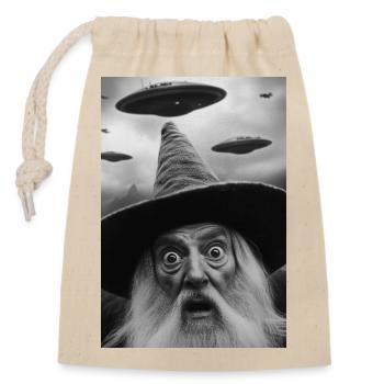 Magician with UFOs - Closable cotton gift bag (14x20cm) - nature - Front