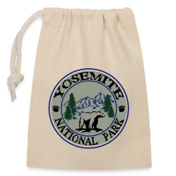 yosemite national park bear - Closable cotton gift bag (14x20cm) - nature - Front