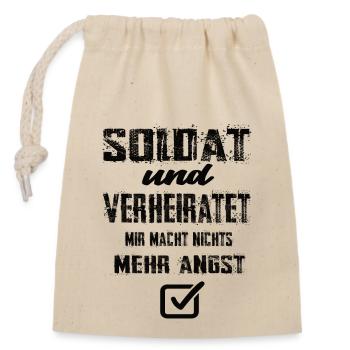 Soldat und Verheiratet - Verschließbarer Geschenkbeutel aus Baumwolle (14x20cm) - Natur - Vorne