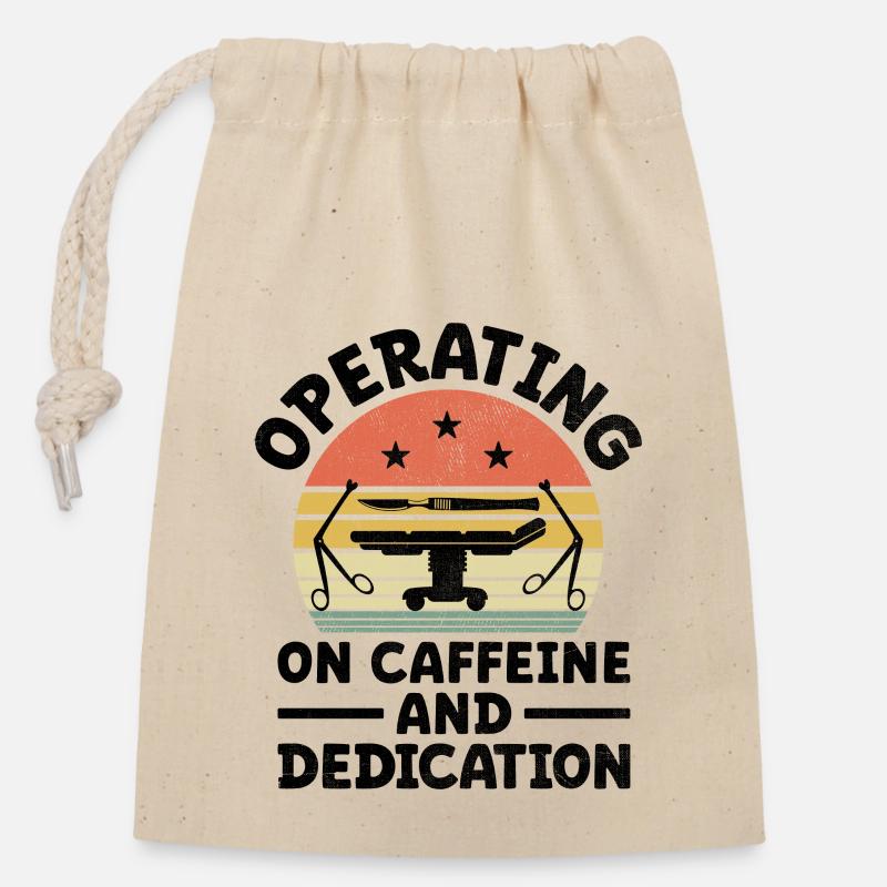Opérer sur la caféine et le café du chirurgien dévoué - Sac cadeau en coton avec cordon (14 x 20 cm) - nature