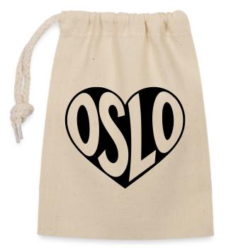 Oslo, Norwegen im Herz - Verschließbarer Geschenkbeutel aus Baumwolle (14x20cm) - Natur - Vorne