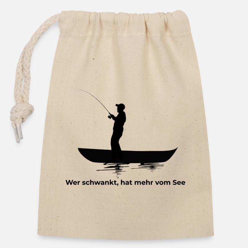 Nachtboot Silhouette auf Wasser - Verschließbarer Geschenkbeutel aus Baumwolle (14x20cm) - Natur