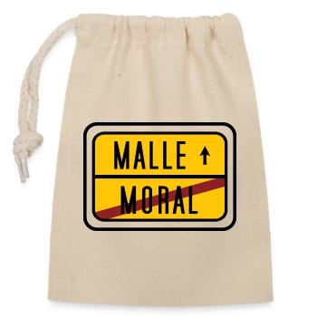 Malle statt Moral – Lustiges Party Design - Verschließbarer Geschenkbeutel aus Baumwolle (14x20cm) - Natur - Vorne