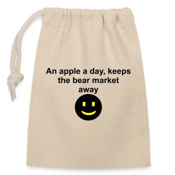 An apple a day, keeps the bear market away! - Verschließbarer Geschenkbeutel aus Baumwolle (14x20cm) - Natur - Vorne