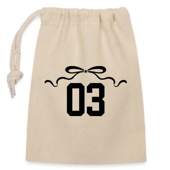 Numéro 3 noeud - 3e anniversaire - Sac cadeau en coton avec cordon (14 x 20 cm) - nature - Devant