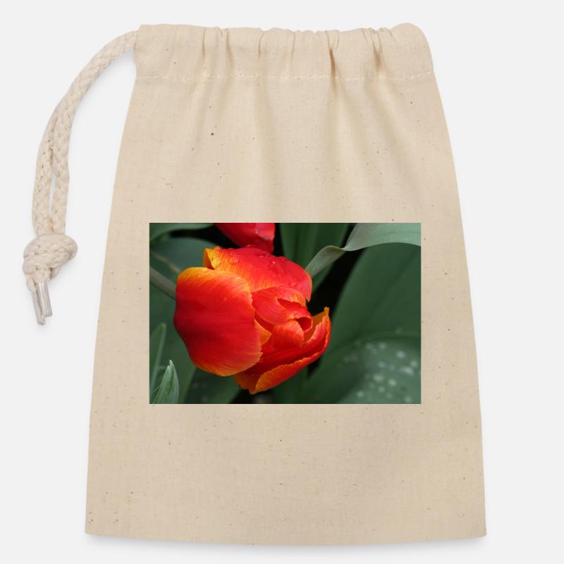 Feurige Tulpenfrische - Verschließbarer Geschenkbeutel aus Baumwolle (14x20cm) - Natur