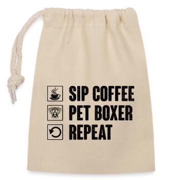 Sip Coffee Pet Boxer Repeat Koffein Liebhaber Hund - Verschließbarer Geschenkbeutel aus Baumwolle (14x20cm) - Natur - Vorne