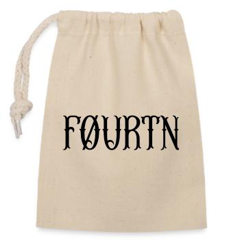 FØURTN Horizontal Logo – Minimal Streetwear - Verschließbarer Geschenkbeutel aus Baumwolle (14x20cm) - Natur - Vorne