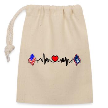 Cardio heart with USA flag and Wyoming flag - Closable cotton gift bag (14x20cm) - nature - Front