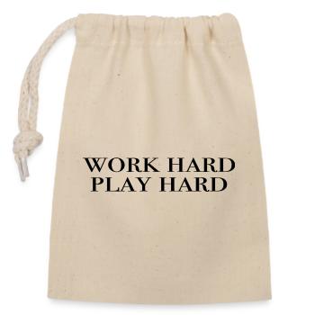 travailler dur, jouer dur - noir - Sac cadeau en coton avec cordon (14 x 20 cm) - nature - Devant