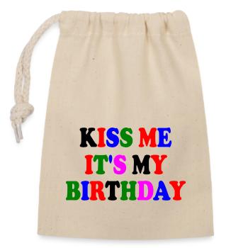 kiss me it's my birthday - Sac cadeau en coton avec cordon (14 x 20 cm) - nature - Devant