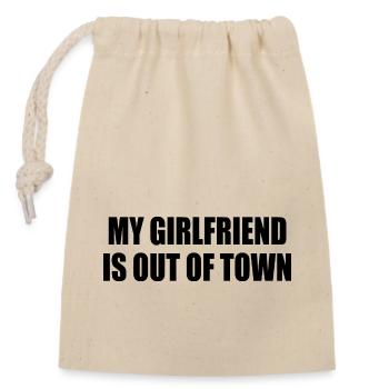 my boyfriend is out of town - Closable cotton gift bag (14x20cm) - nature - Front