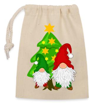 Wichtel vor dem Tannenbaum - Verschließbarer Geschenkbeutel aus Baumwolle (14x20cm) - Natur - Vorne