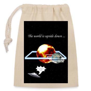 The world is upside down - Closable cotton gift bag (14x20cm) - nature - Front