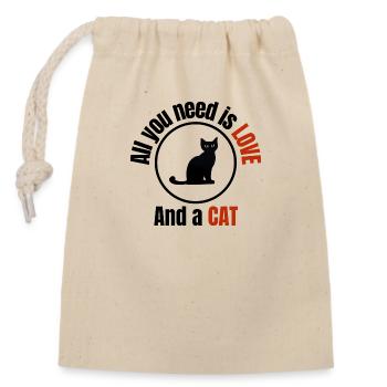 All you need is LOVE - and a cat - Verschließbarer Geschenkbeutel aus Baumwolle (14x20cm) - Natur - Vorne