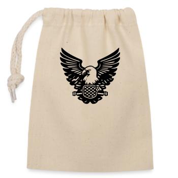 flying eagle opening its wings - Closable cotton gift bag (14x20cm) - nature - Front