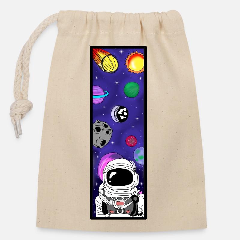 Astronaut in space - Closable cotton gift bag (14x20cm) - nature