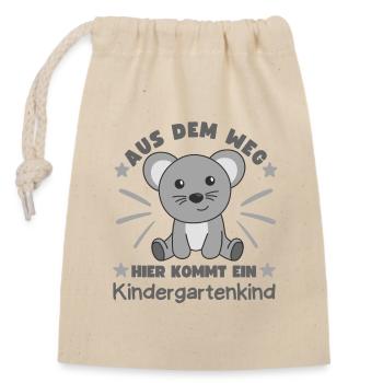 Out of the way here comes a kindergartner mouse - Closable cotton gift bag (14x20cm) - nature - Front