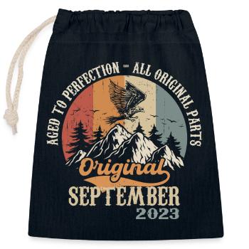 Born in September 2023 Birthday September2023 - Closable cotton gift bag (25x30cm) - navy - Front