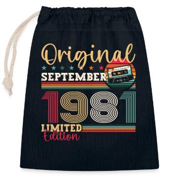 42nd Birthday September Vintage 1981 Cassette - Closable cotton gift bag (25x30cm) - navy - Front