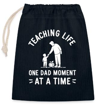 Teaching Life One Dad Moment at a Time - Closable cotton gift bag (25x30cm) - navy - Front