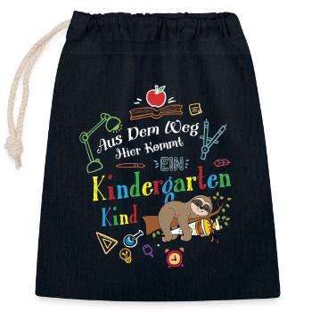 Out of the way: Here comes a kindergartner - Closable cotton gift bag (25x30cm) - navy - Front