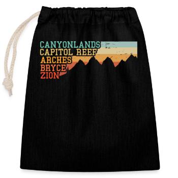 Explorez les montagnes des parcs nationaux de l’Utah - Sac cadeau en coton avec cordon (25 x 30 cm) - noir - Devant