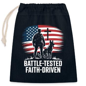Battle Tested Faith Driven Veteran USA - Verschließbarer Geschenkbeutel aus Baumwolle (25x30cm) - Navy - Vorne