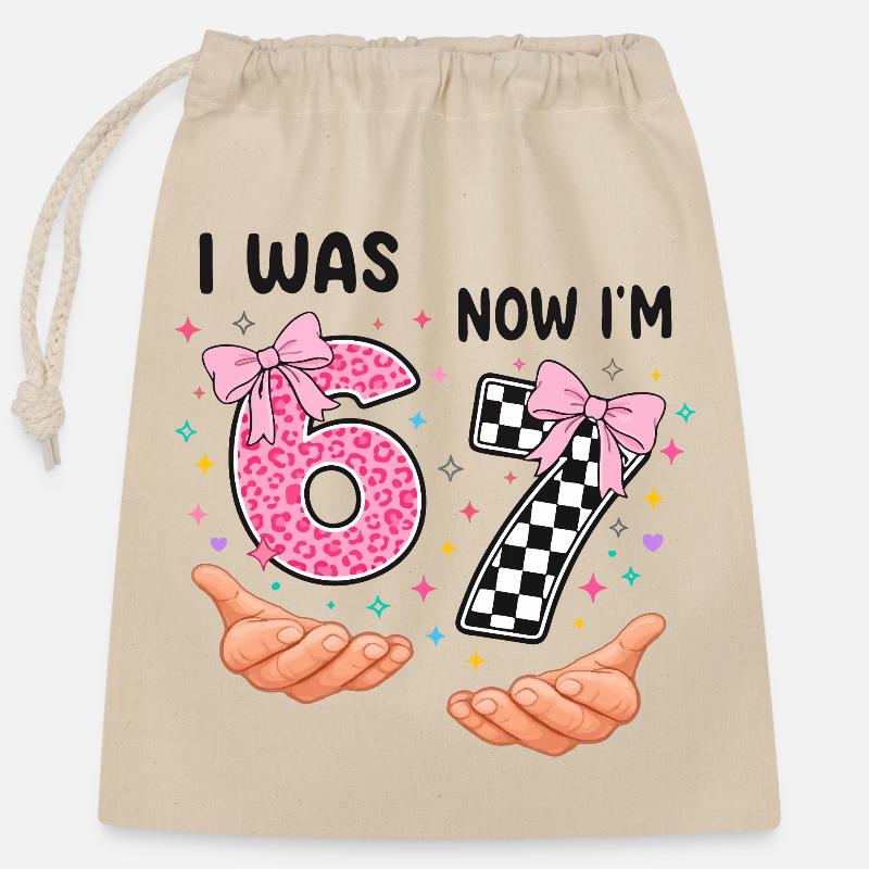J’avais 6 ans, maintenant j’en ai 7 - sept ans - Sac cadeau en coton avec cordon (25 x 30 cm) - nature