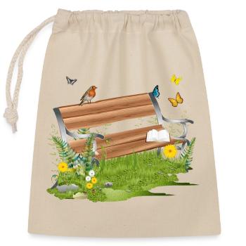 schöne Sitzbank am Waldrand lädt zum verweilen ein - Verschließbarer Geschenkbeutel aus Baumwolle (25x30cm) - Natur - Vorne