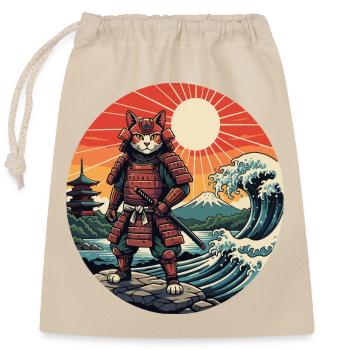 Katzen-Samurai bei Sunset Waves - Verschließbarer Geschenkbeutel aus Baumwolle (25x30cm) - Natur - Vorne