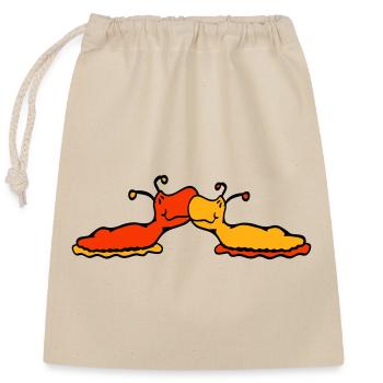 2 snails kiss two slugs couple love - Closable cotton gift bag (25x30cm) - nature - Front