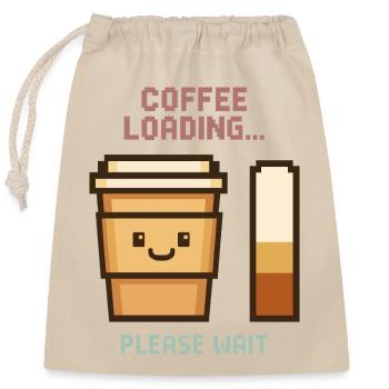 Coffee Loading Pixel Art - Morgenstart mit Charme - Verschließbarer Geschenkbeutel aus Baumwolle (25x30cm) - Natur - Vorne