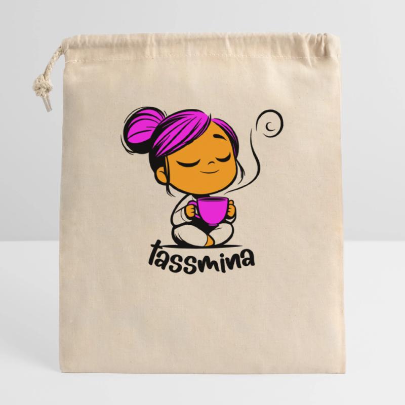 Tassmina enspannt mit einer Tasse Tee oder Kaffee Verschließbarer Geschenkbeutel aus Baumwolle (25x30cm)