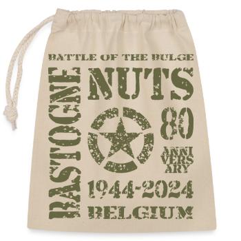 AVM Bastogne NUTS 80th Anniversary 1944 2024 Green - Closable cotton gift bag (25x30cm) - nature - Front