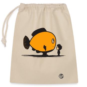 Petit garçon et gros poisson - Sac cadeau en coton avec cordon (25 x 30 cm) - nature - Devant