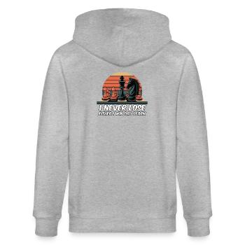 Schach Spruch - Ich verliere nie - Stanley/Stella Unisex Bio-Kapuzenjacke CULTIVATOR  - Grau meliert - Hinten - Luana (180cm)