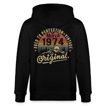 März 1974 - Stanley/Stella Unisex Bio-Kapuzenjacke CULTIVATOR  - Schwarz - Hinten - Anna (173cm)
