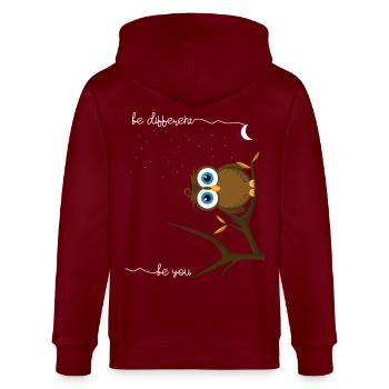 Eule be different be you Geschenkidee - Stanley/Stella Unisex Bio-Kapuzenjacke CULTIVATOR  - Burgunderrot - Hinten - Anna (173cm)