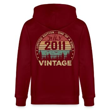 Cadeau D'anniversaire Juillet 2011 Vintage 2011 - Veste à capuche bio CULTIVATOR Stanley/Stella Unisexe - bordeaux - Dos - Anna (173cm)