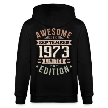 1973 Septembre Anniversaire Né en septembre 1973 - Veste à capuche bio CULTIVATOR Stanley/Stella Unisexe - noir - Dos - Anna (173cm)
