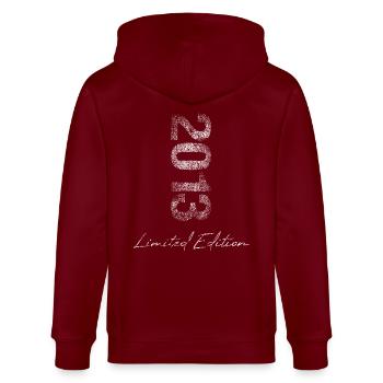 Geburtstag 2013 Limited Edition Geschenk Used Cool - Stanley/Stella Unisex Bio-Kapuzenjacke CULTIVATOR  - Burgunderrot - Hinten - Anna (173cm)