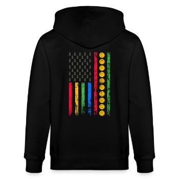 Amerikanische Sportfahne - Stanley/Stella Unisex Bio-Kapuzenjacke CULTIVATOR  - Schwarz - Hinten - Anna (173cm)
