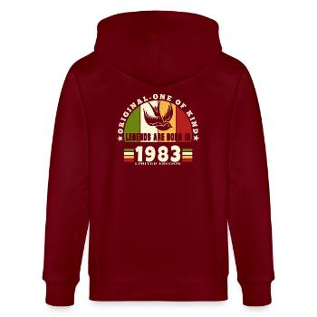 1983 Vintage Geburtstag Legende Geschenk - Stanley/Stella Unisex Bio-Kapuzenjacke CULTIVATOR  - Burgunderrot - Hinten - Anna (173cm)