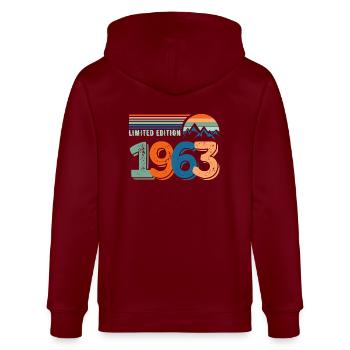 Limitierte Auflage 1963 - Stanley/Stella Unisex Bio-Kapuzenjacke CULTIVATOR  - Burgunderrot - Hinten - Anna (173cm)