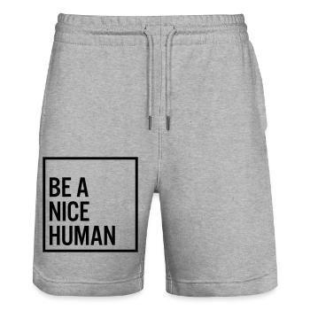 Be a nice human - Stanley/Stella Unisex Bio Joggingshorts Trainer  - Grau meliert - Vorne - Nik (191cm) & Marisol (170cm)
