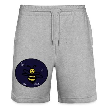 Bee in the dark - Stanley/Stella Unisex Bio Joggingshorts Trainer  - Grau meliert - Vorne - Nik (191cm) & Marisol (170cm)